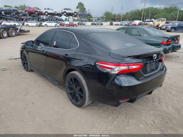 4T1B11HK8JU061295 Toyota CAMRY SE