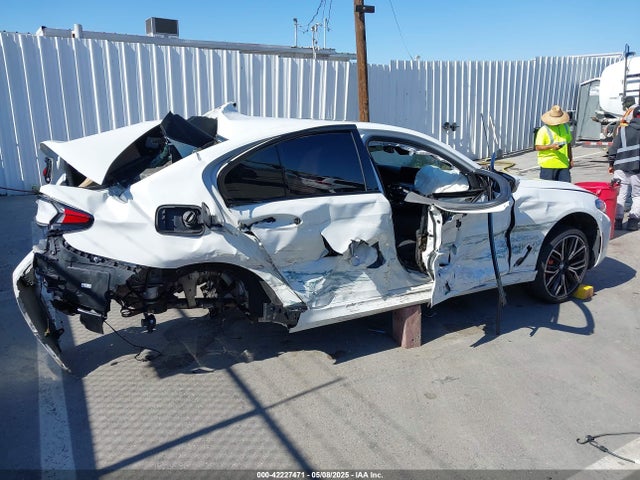 WBA53BJ09NWX55821 BMW 540I