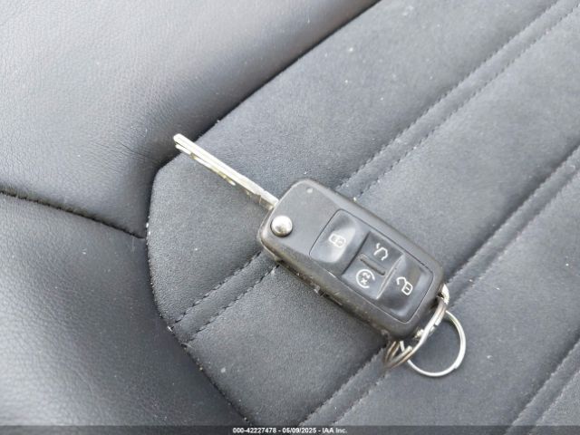 1VWCV7A36FC070459 Volkswagen Passat