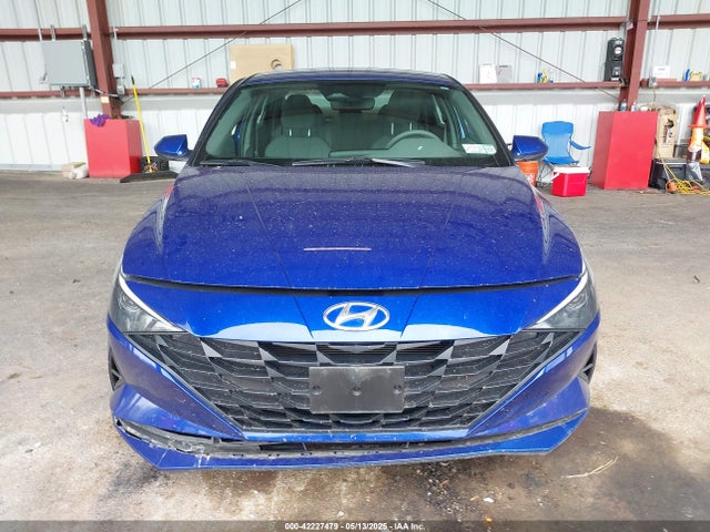 KMHLL4AG8MU195752 Hyundai ELANTRA SE