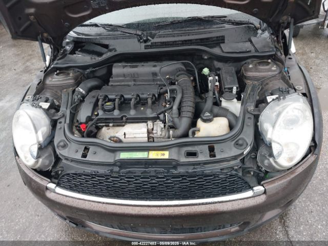 2010 MINI COOPER S WMWMF7C50ATZ74395 Photo 9