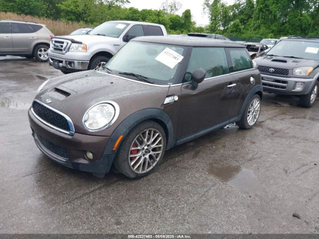 2010 MINI COOPER S WMWMF7C50ATZ74395 Photo 1