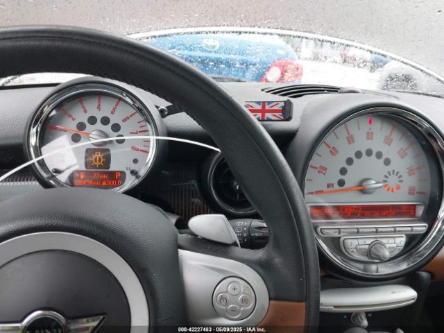 2010 MINI COOPER S WMWMF7C50ATZ74395 Photo 6