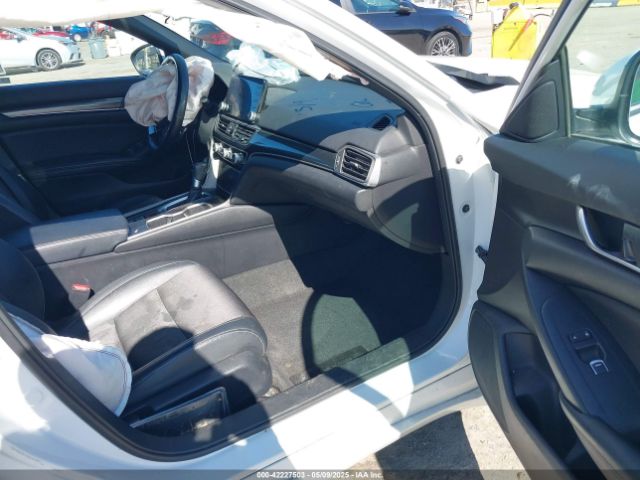1HGCV1F33JA251372 Honda Accord Sport