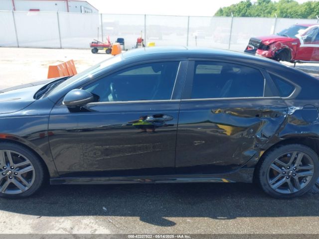 3KPF34AD7ME281768 KIA Forte Gt-line