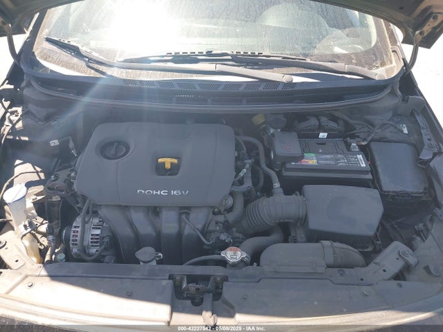 KIA FORTE LX 2017 3KPFL4A79HE072841 Image 10
