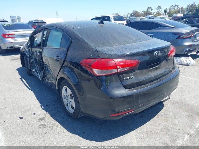KIA FORTE LX 2017 3KPFL4A79HE072841 Image 3
