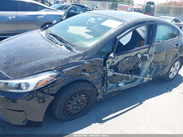 KIA FORTE LX 2017 3KPFL4A79HE072841 Image 6
