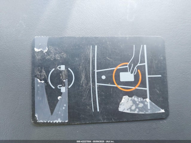 2022 TESLA MODEL 3 5YJ3E1EC0NF195615 Photo 10
