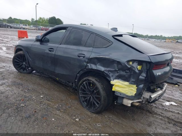 2022 BMW X6 5UXCY6C08N9J52159 Photo 2