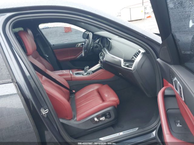 2022 BMW X6 5UXCY6C08N9J52159 Photo 4