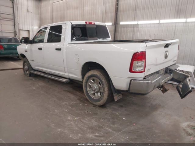 2020 RAM 2500 3C6UR5CL3LG214398 Photo 2