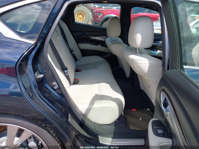 JN1BY1AP0GM221350 Infiniti 2016