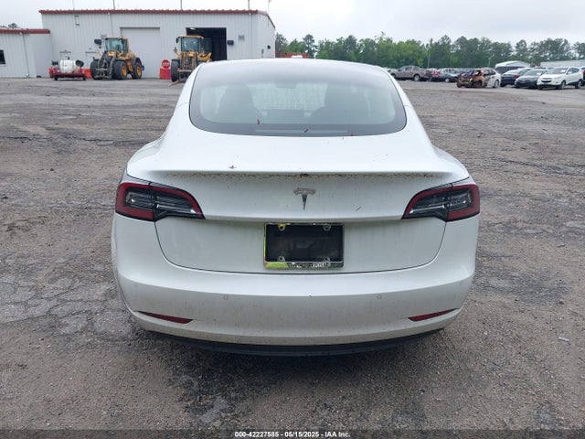 Tesla Model 3 Standard Range Plus Rear-wheel Drive 2021 5YJ3E1EA6MF854245 Image 16