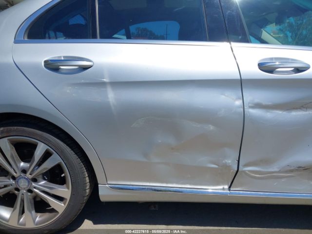 55SWF4JB7HU183618 Mercedes-Benz C 300 Luxury/sport