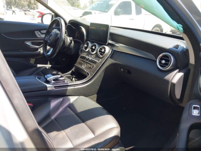 2017 MERCEDES-BENZ C 300 55SWF4JB7HU183618 Photo 4