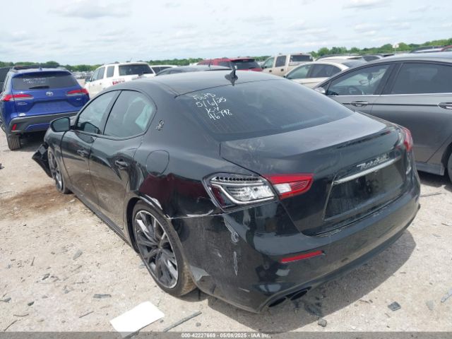 2019 MASERATI GHIBLI ZAM57XSA8K1325147 Photo 2