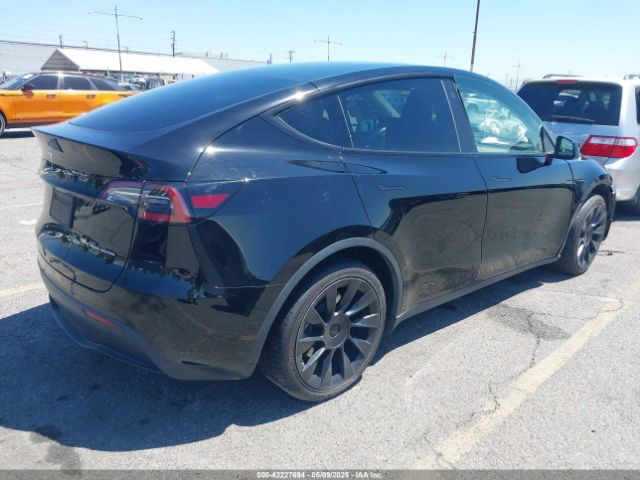 2021 TESLA MODEL Y 5YJYGDEE1MF149082 Photo 3