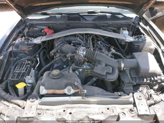 1ZVBP8EM7E5205725 Ford Mustang V6 Premium