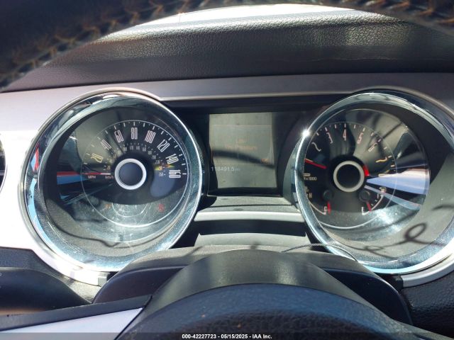 1ZVBP8EM7E5205725 Ford Mustang V6 Premium