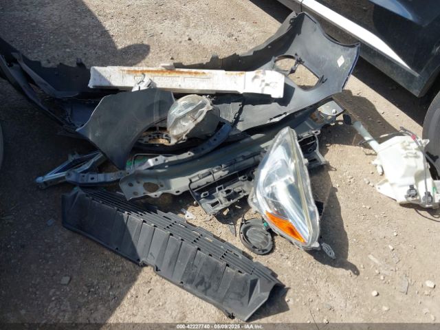 JTDKDTB38F1088014 Toyota Prius C Two