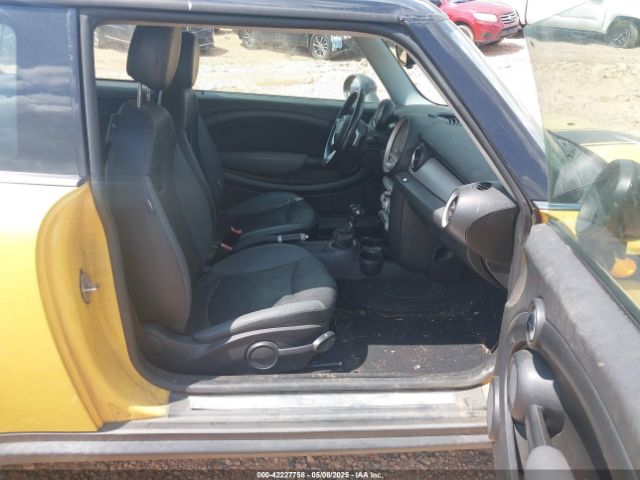 2007 MINI COOPER WMWMF33557TT56622 Photo 4