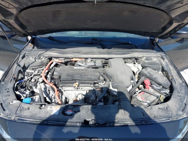 1HGCV3F98JA008107 Honda Accord Hybrid Touring