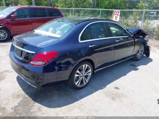 55SWF4JB0HU219942 Mercedes-Benz C 300 Luxury/sport
