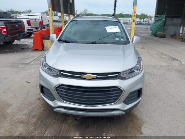 KL7CJLSB1KB961043 Chevrolet Trax Lt