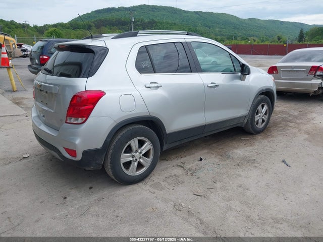 KL7CJLSB1KB961043 Chevrolet Trax Lt