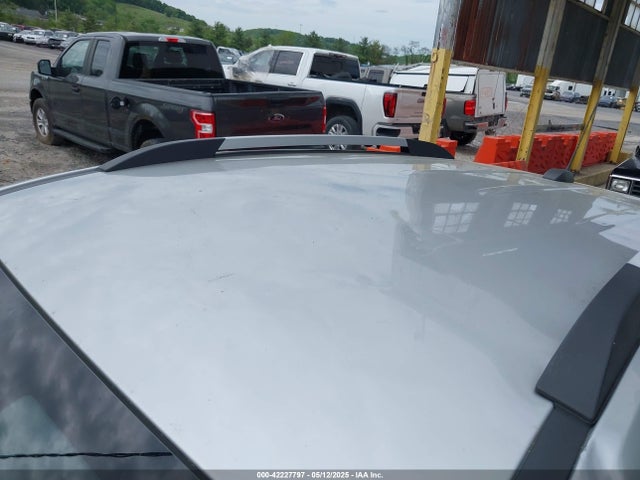 KL7CJLSB1KB961043 Chevrolet Trax Lt