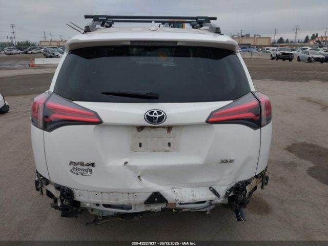JTMWFREV6JJ736406 Toyota Rav4 Xle