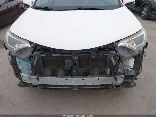 JTMWFREV6JJ736406 Toyota Rav4 Xle