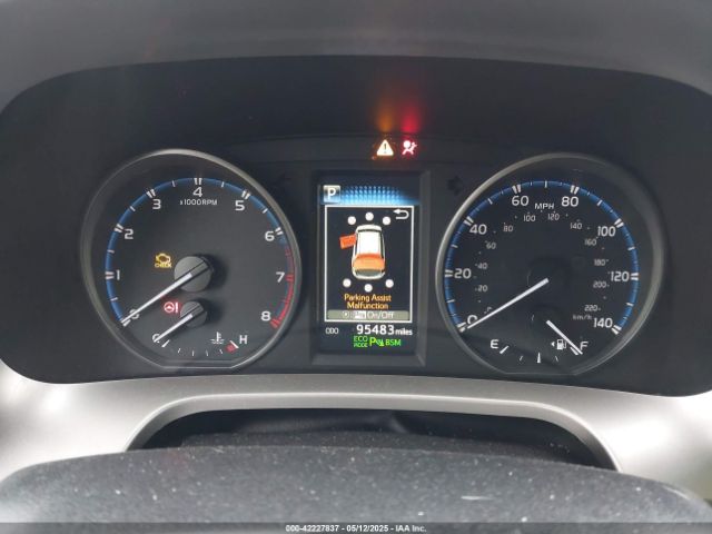 JTMWFREV6JJ736406 Toyota Rav4 Xle