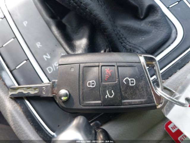 3VWD17AU1JM757882 Volkswagen Golf Sportwagen Tsi S/tsi Se