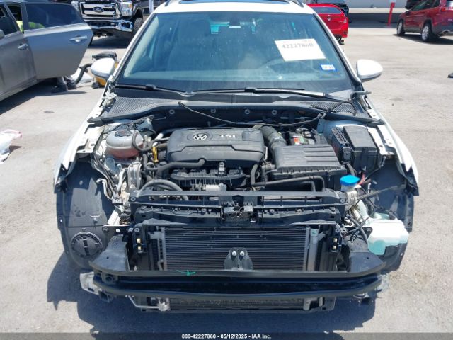 3VWD17AU1JM757882 Volkswagen Golf Sportwagen Tsi S/tsi Se