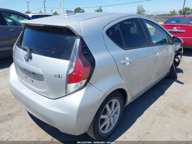 JTDKDTB30F1087181 Toyota Prius C Four