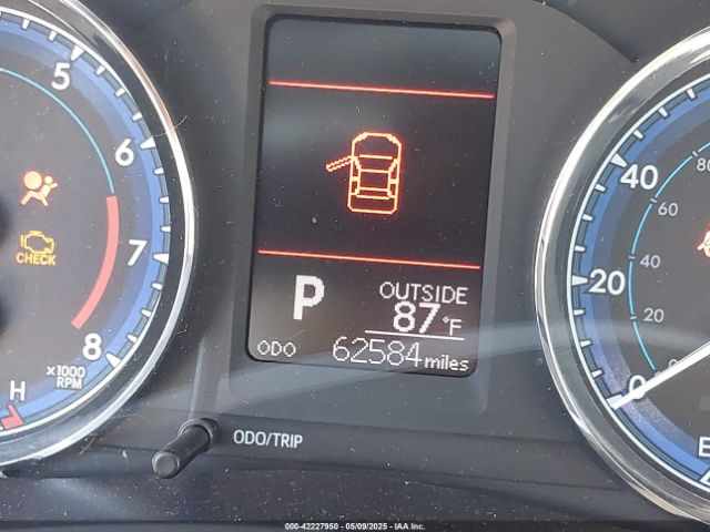 5YFBURHE2HP706468 Toyota COROLLA LE