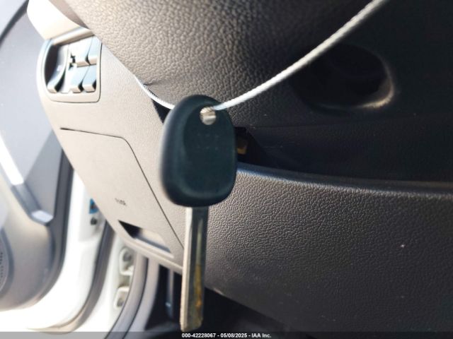KNADM4A3XH6048603 KIA RIO LX
