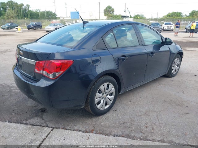 1G1PA5SH1E7437248 Chevrolet Cruze Ls Auto