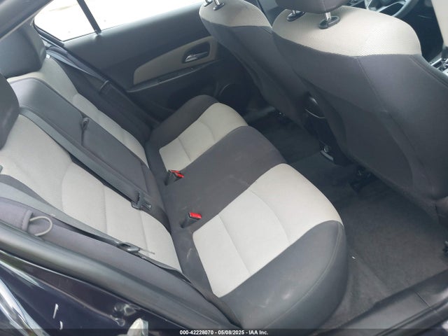 1G1PA5SH1E7437248 Chevrolet Cruze Ls Auto