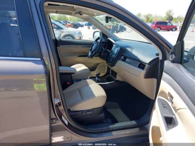 JA4AZ3A30KZ008337 Mitsubishi Outlander Sel