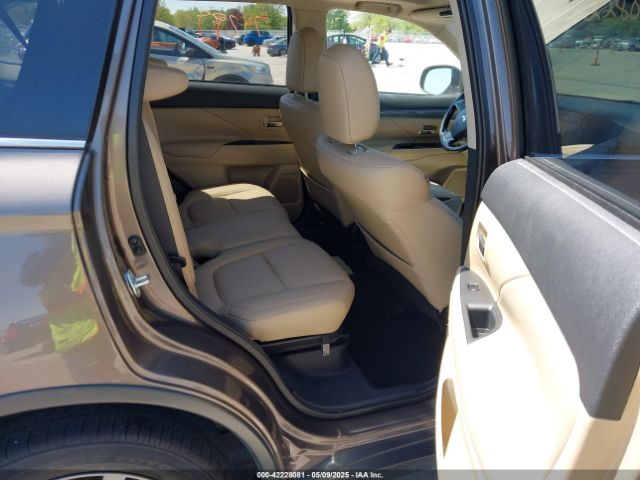 JA4AZ3A30KZ008337 Mitsubishi Outlander Sel