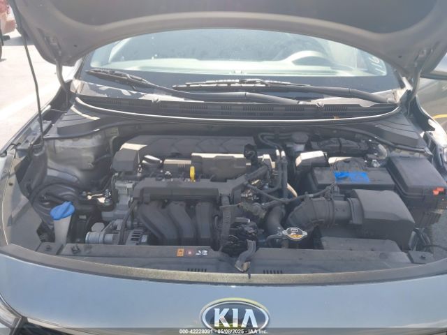 3KPA24AD8ME391161 KIA RIO S