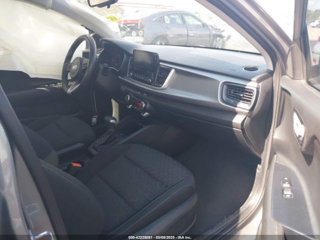 3KPA24AD8ME391161 KIA RIO S