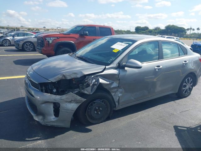 3KPA24AD8ME391161 KIA RIO S