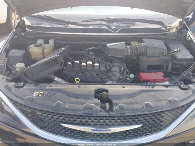 2C4RC1DG6HR509717 Chrysler Pacifica Touring