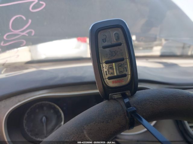 2C4RC1DG6HR509717 Chrysler Pacifica Touring