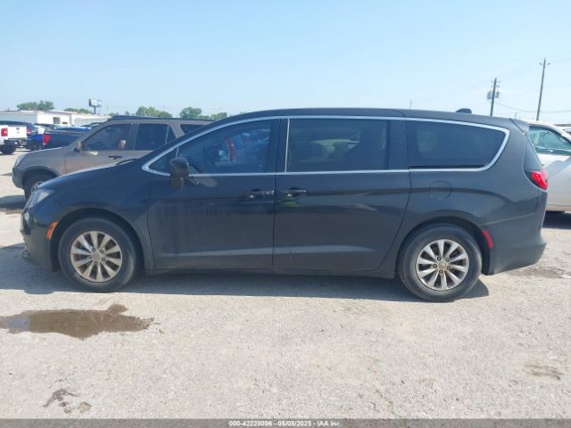 2C4RC1DG6HR509717 Chrysler Pacifica Touring
