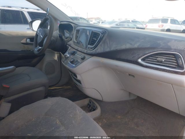 2C4RC1DG6HR509717 Chrysler Pacifica Touring